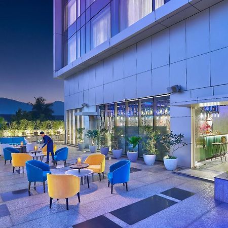 Vivanta Navi Mumbai Turbhe Екстериор снимка