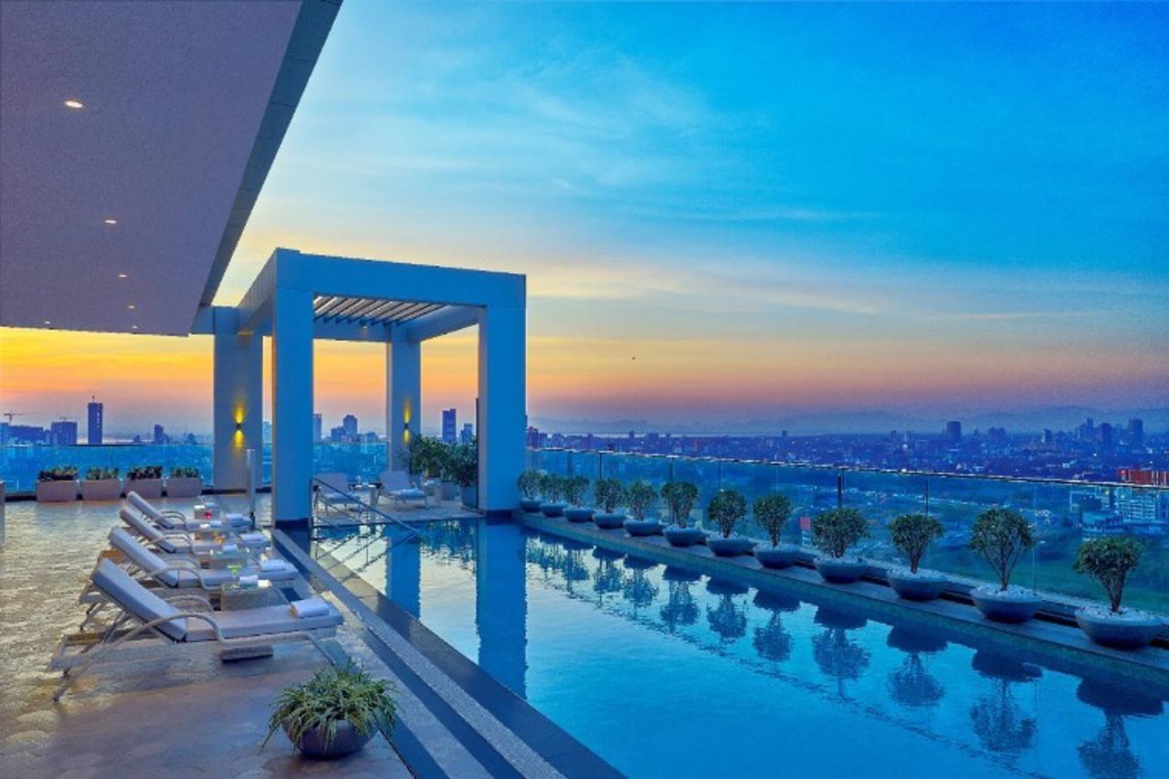 Vivanta Navi Mumbai Turbhe Екстериор снимка