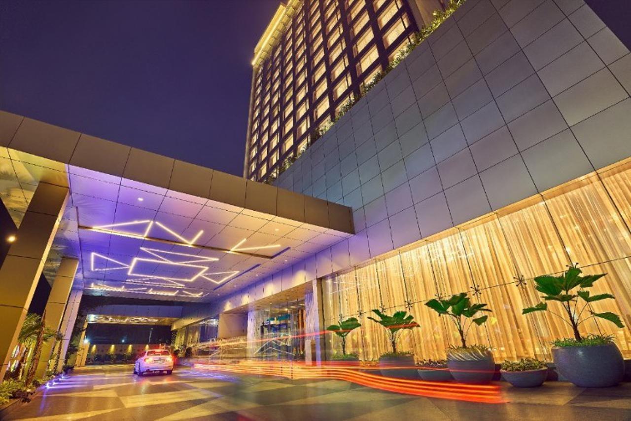 Vivanta Navi Mumbai Turbhe Екстериор снимка