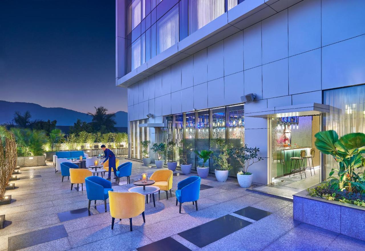 Vivanta Navi Mumbai Turbhe Екстериор снимка