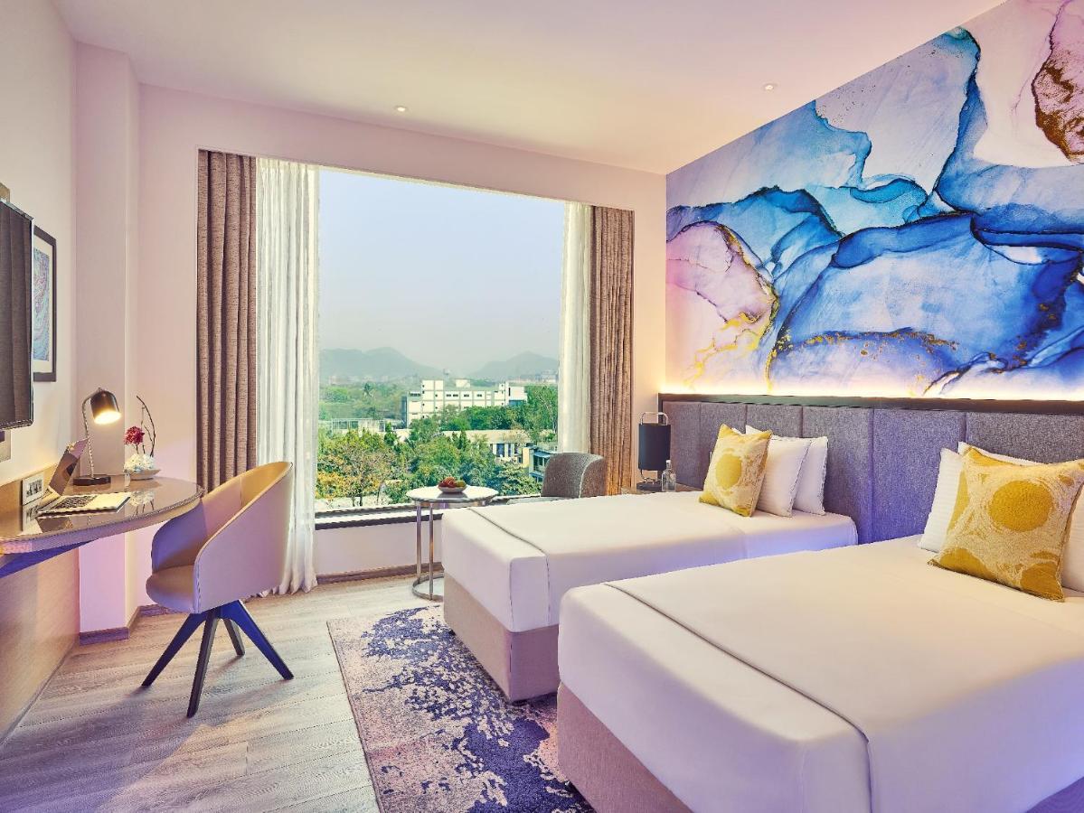 Vivanta Navi Mumbai Turbhe Екстериор снимка